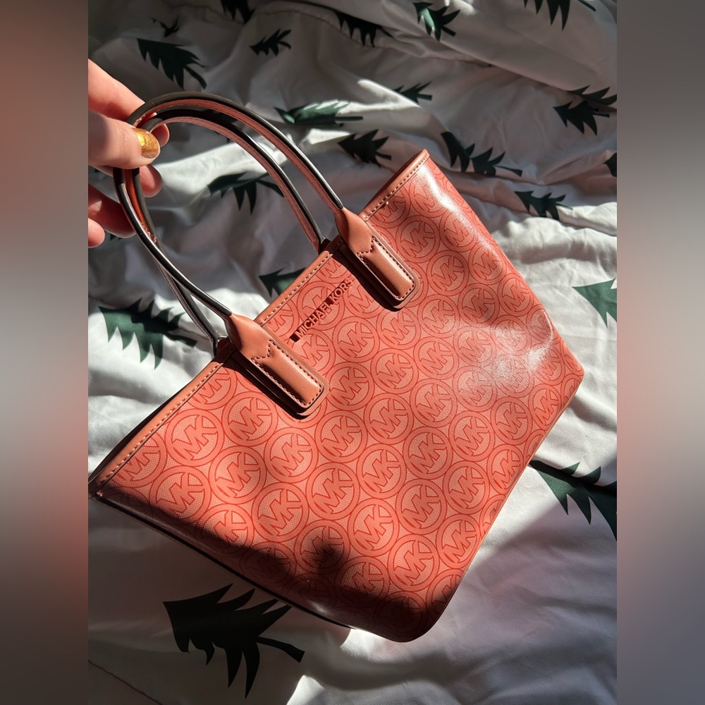 Michael Kors coral/salmon small tote